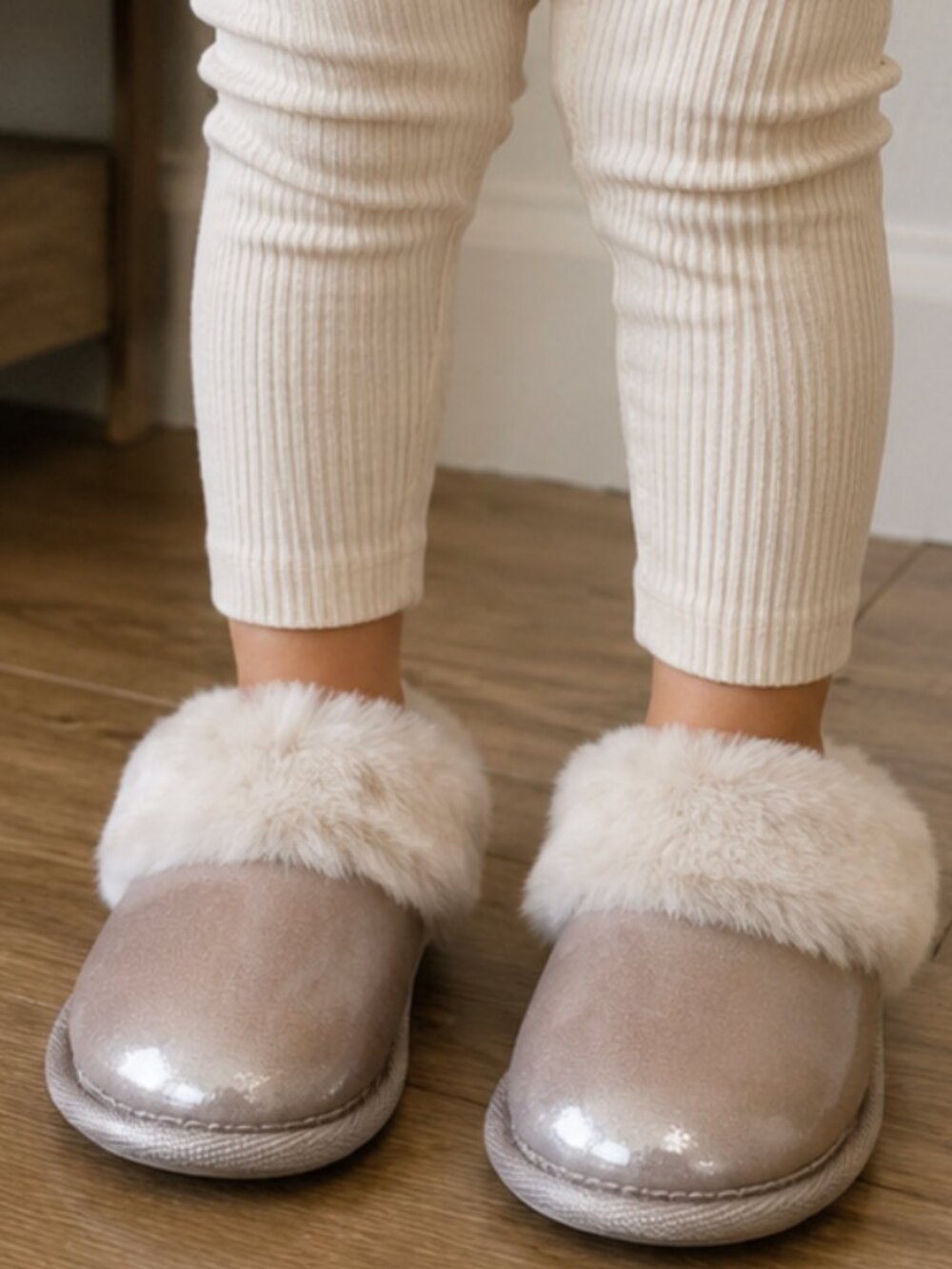 Girls Faux Fur Slippers Size 7.5 Toddler – Cozy Plush Indoor House Shoes